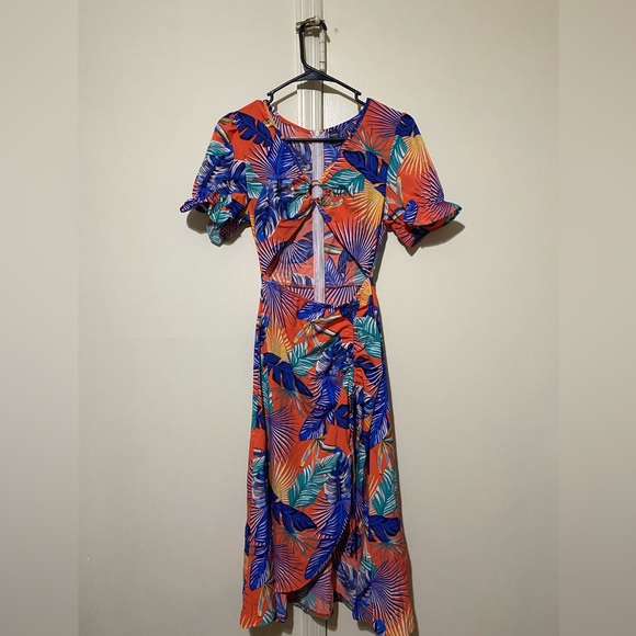 Summer dress - Picture 1 of 1